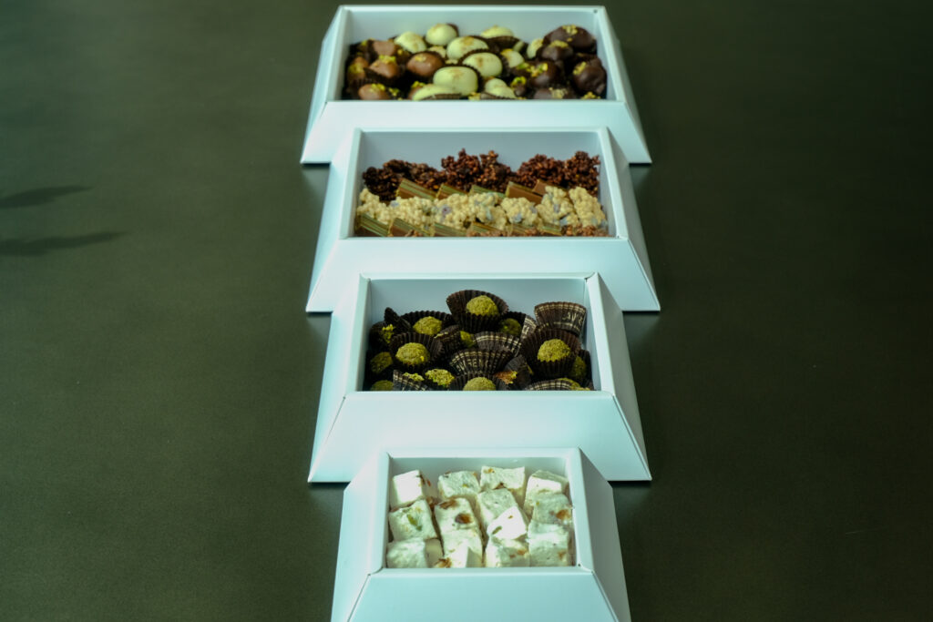 Pyramide Dattes Fourrées Chocolatées Dubai Chocolate Lawrence